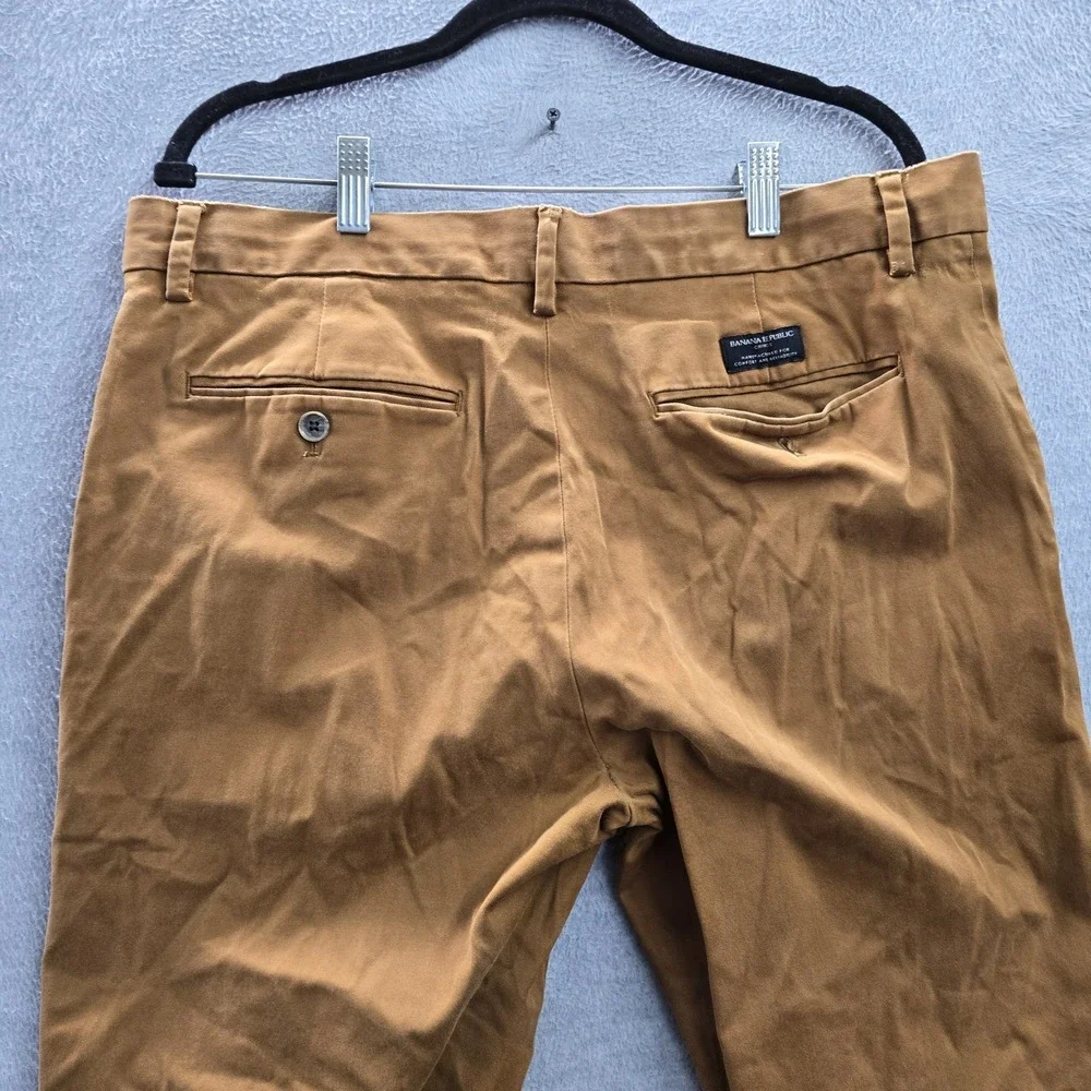 Banana Republic ***missing button